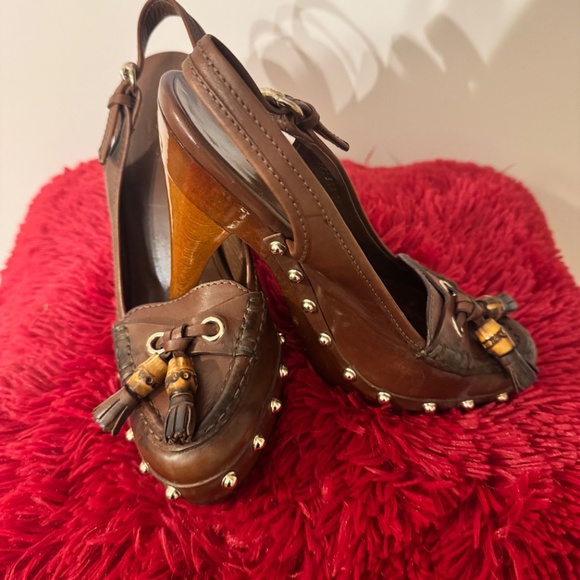 Gucci Wooden Heel Clog - Picture 2 of 3